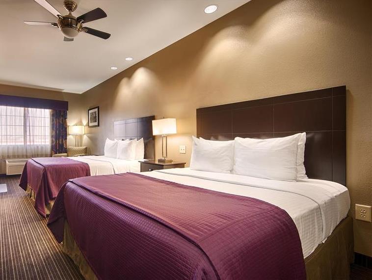 Best Western Giddings Inn & Suites Esterno foto